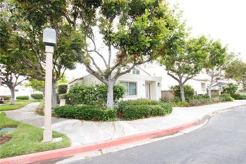 32 Morena, Irvine, CA, 92612-1720 | Card Image