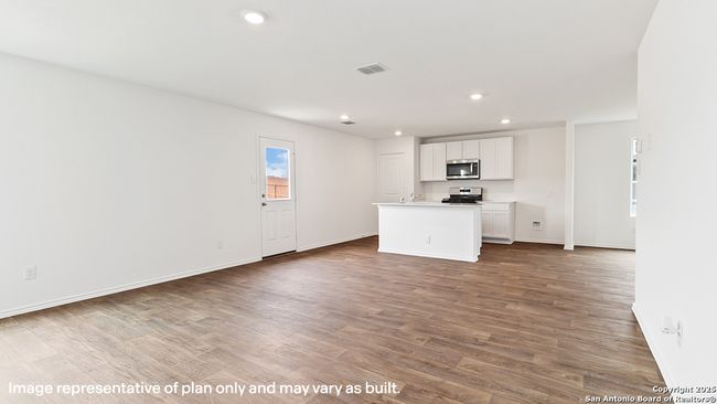 4202 Paprika Grv, House other with 5 bedrooms, 3 bathrooms and null parking in Von Ormy TX | Image 4
