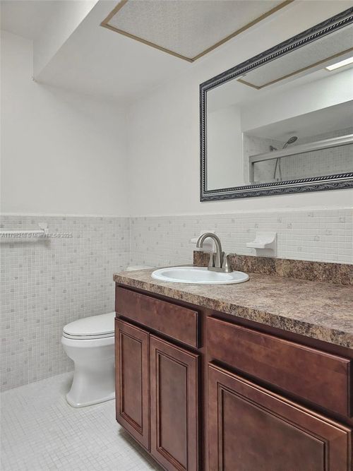 102-2489 Country Club Dr, Titusville, FL, 32780-5231 | Card Image