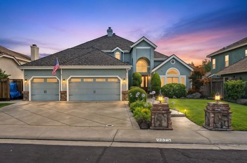 9075 Doncaster Court, Elk Grove, CA, 95624 | Card Image