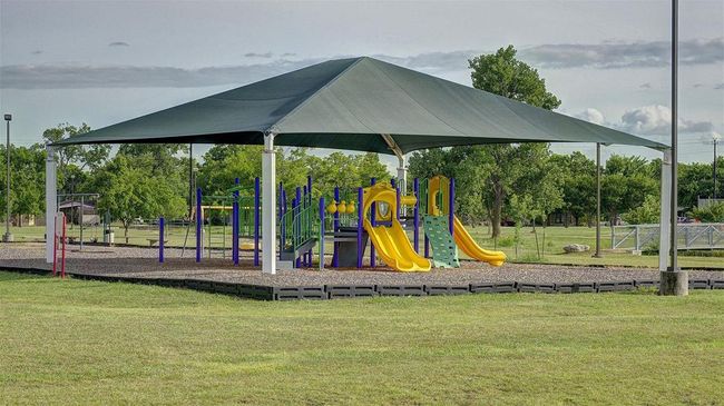 View of communal playground | Image 14