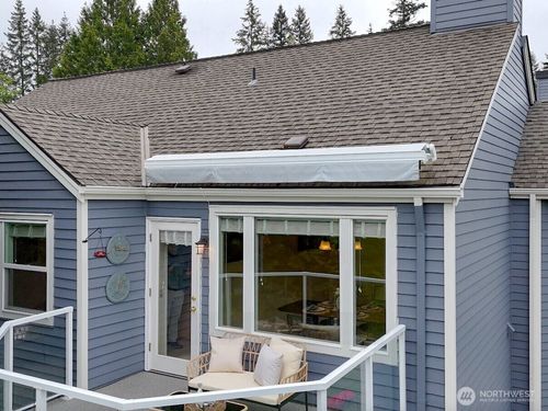 2204-22471 Se 42nd Ter, Issaquah, WA, 98029-7228 | Card Image