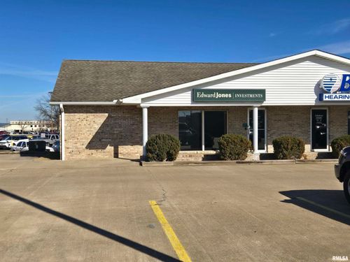 1130 E Main St, Carbondale, IL, 62901-3117 | Card Image