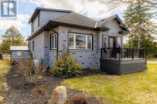 35 Church St E, Burgessville, ON, N0J1C0 | Card Image