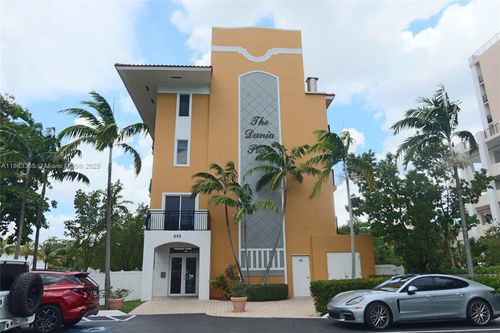 unit-9-555 E Dania Beach Blvd, Dania Beach, FL, 33004-3072 | Card Image