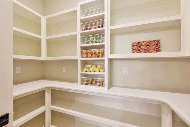 View of pantry | Image 18