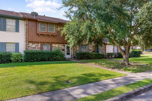 907 Garden Walk Dr, La Porte, TX, 77571-6228 | Card Image