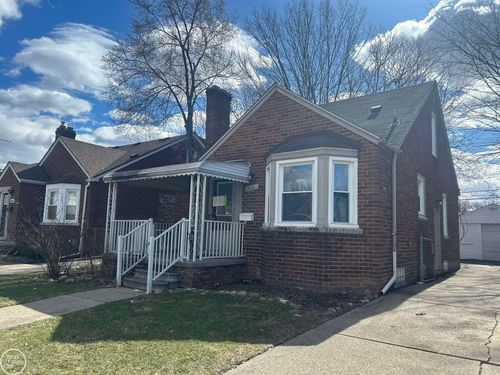 15608 Stricker Ave, Eastpointe, MI, 48021-3625 | Card Image