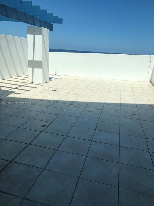 apt-1008-7600 Collins Ave, Miami Beach, FL, 33141-2937 | Card Image