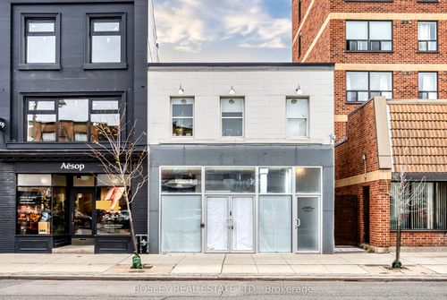 2577 Yonge St, Toronto, ON, M4P2J1 | Card Image