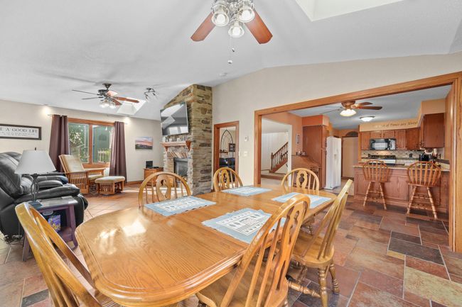 233 24 Th St, Home with 3 bedrooms, 3 bathrooms and null parking in West Des Moines IA | Image 8