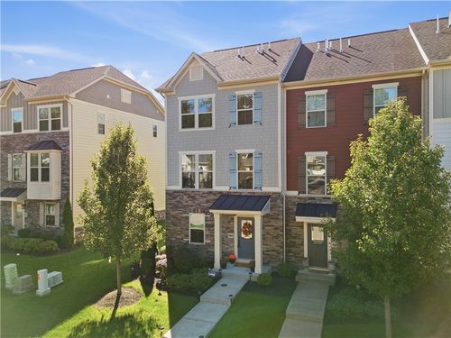 444 Fairmont Dr, Wexford, PA, 15090-1329 | Card Image