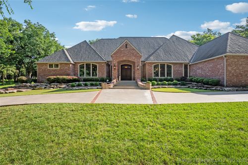 19837 E Woodhaven Rd, Owasso, OK, 74055-7813 | Card Image