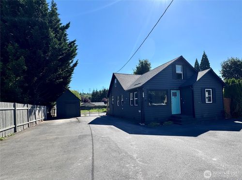 4727 Ocean Beach Hwy, Longview, WA, 98632-9217 | Card Image
