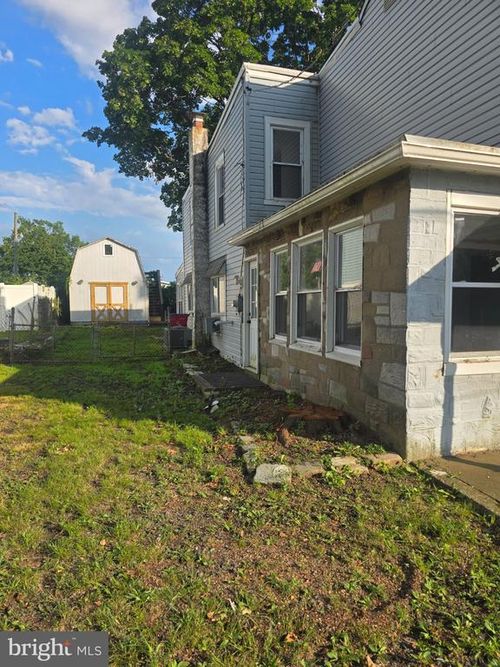 1232 Pine Grove St, BRISTOL, PA, 19007-5506 | Card Image