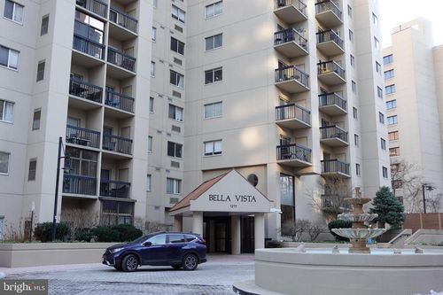 apt-804-1211 S Eads St, ARLINGTON, VA, 22202-2899 | Card Image