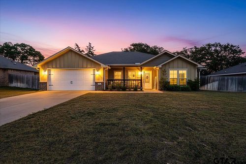 393 Noah, Lindale, TX, 75771-6517 | Card Image