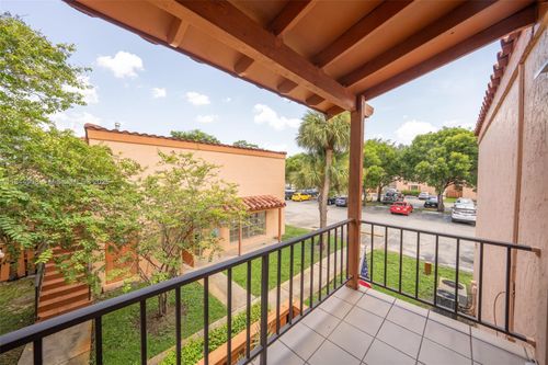 apt-i6-7208 Fairway Dr, Miami Lakes, FL, 33014-6980 | Card Image