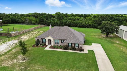 1209 Christie Ln, Terrell, TX, 75161-7809 | Card Image