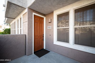 1110 - 15221 N Clubgate Drive, Condo with 2 bedrooms, 2 bathrooms and null parking in Scottsdale AZ | Image 2