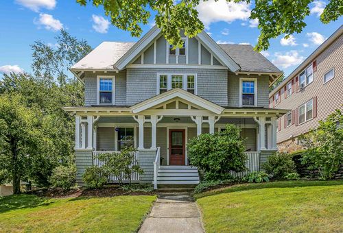 6 Moore Ave, Worcester, MA, 01602-1438 | Card Image