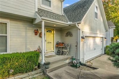 Cute curb appeal | Image 2