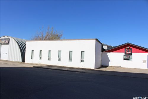 444 River Street W, Moose Jaw, SK, S6H6J6 | Card Image