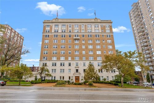 unit-703-709 S Skinker Blvd, Saint Louis, MO, 63105-3261 | Card Image