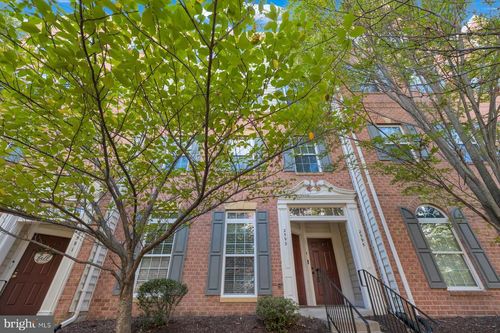 2595 Eastbourne Dr, WOODBRIDGE, VA, 22191-4092 | Card Image