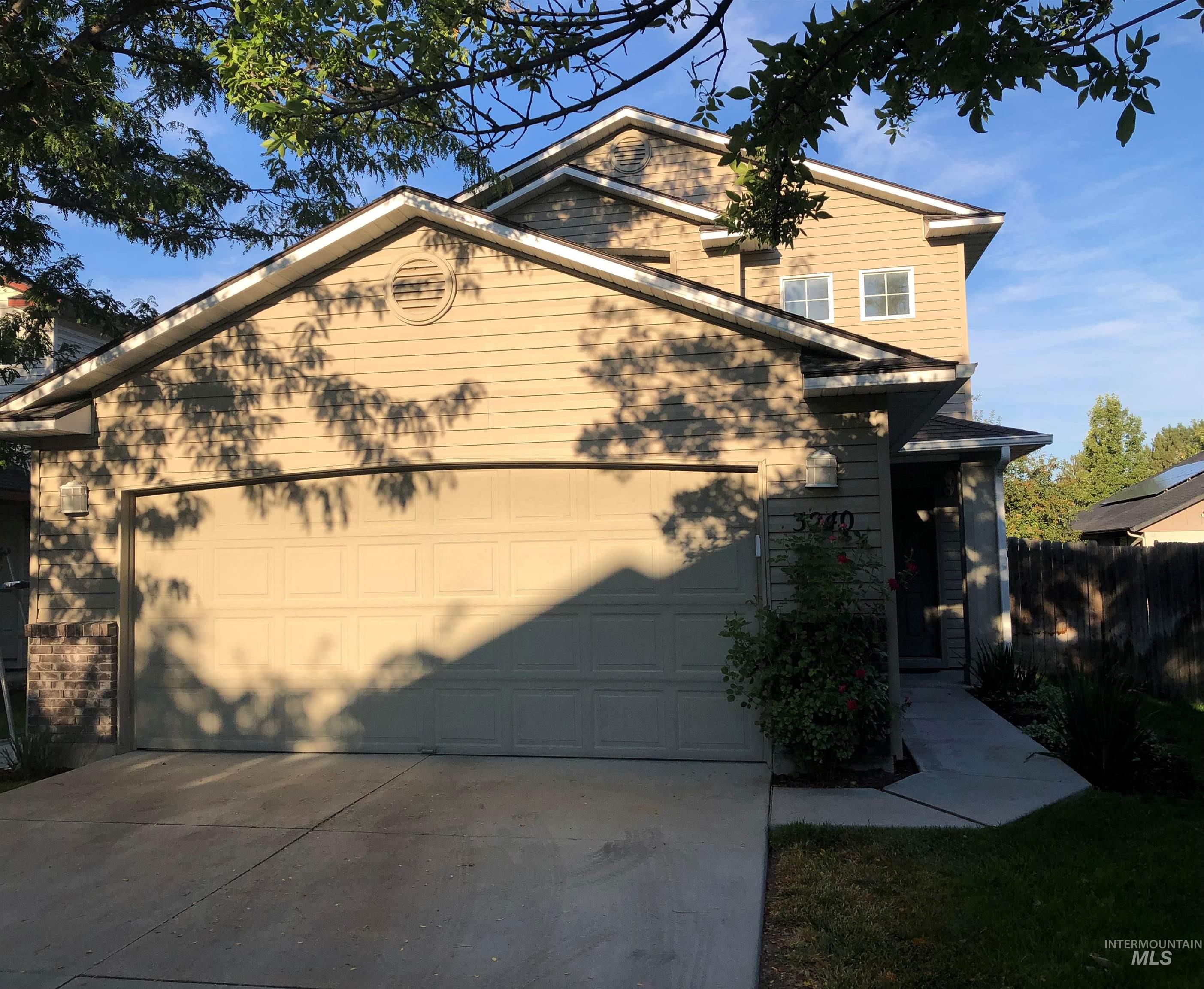 Wave Dr, Meridian, ID 83642
