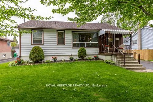 126 Goodfellow Rd, Peterborough, ON, K9J5X1 | Card Image