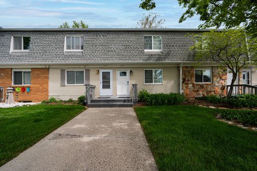 592 Willis Ln, Delaware, OH, 43015-1145 | Card Image