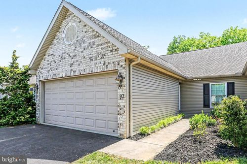 92 Keswick Dr, MECHANICSBURG, PA, 17050-7948 | Card Image