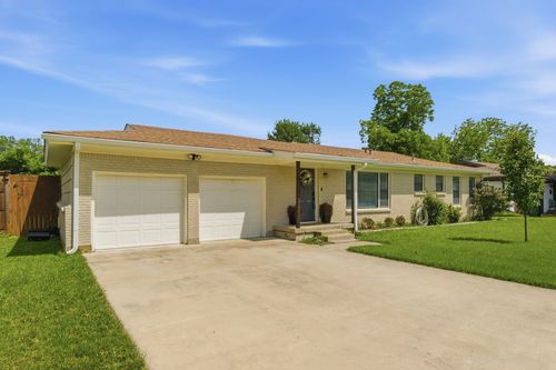 3808 Granada Dr, Richland Hills, TX, 76118-5308 | Card Image