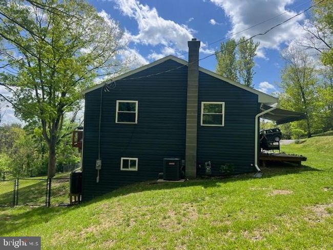 20 Mace St, House other with 3 bedrooms, 3 bathrooms and null parking in Ridgeley WV | Image 7