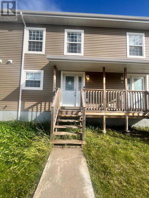 3 Mcgregor Lane, Wabush, NL, A2V | Card Image