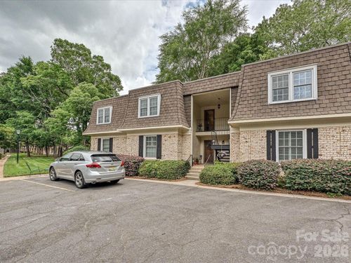 c-2233 Rexford Rd, Charlotte, NC, 28211-3451 | Card Image