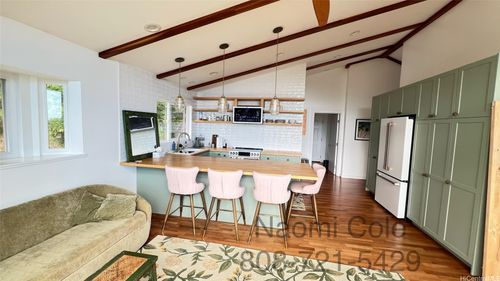 3687 Woodlawn Terrace Pl, Honolulu, HI, 96822-1456 | Card Image