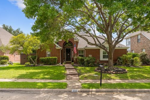 320 Andre Dr, Irving, TX, 75063-5346 | Card Image