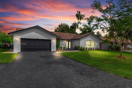140 Torchwood Ave, Plantation, FL, 33324-2302 | Card Image