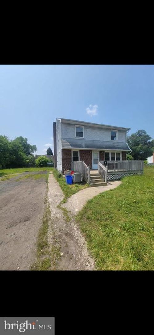 a-2 W Park Ave, PENNS GROVE, NJ, 08069-2053 | Card Image