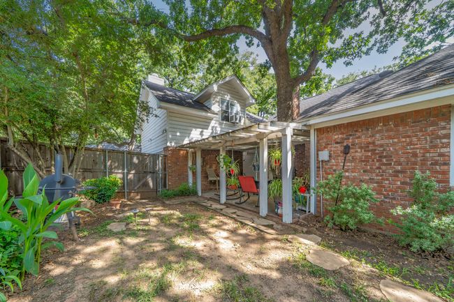 1382 Sweetgum Cir, House other with 3 bedrooms, 2 bathrooms and null parking in Keller TX | Image 37