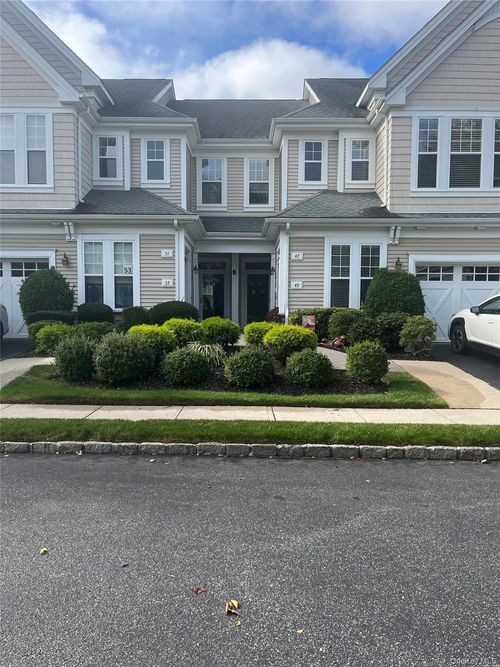 47 Symphony Dr, Lake Grove, NY, 11755-1313 | Card Image