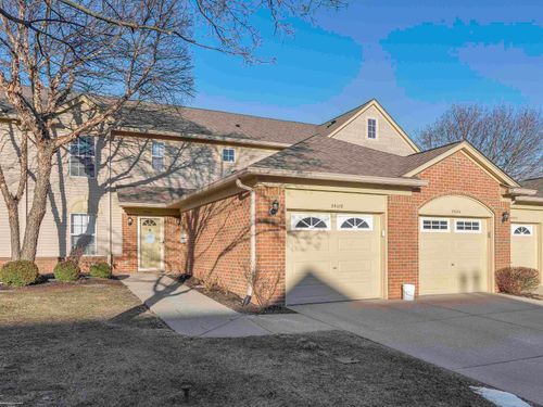 55074 Westchester Dr, Shelby Twp, MI, 48316-5357 | Card Image