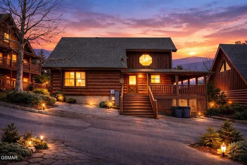2006 Cougar Crossing Way, Sevierville, TN, 37876 | Card Image