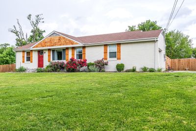 386 Ocala Dr, House other with 3 bedrooms, 2 bathrooms and 1 parking in Nashville TN | Image 3