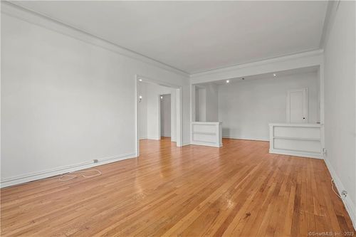 4-2a-70 Strawberry Hill Ave, Stamford, CT, 06902-2624 | Card Image