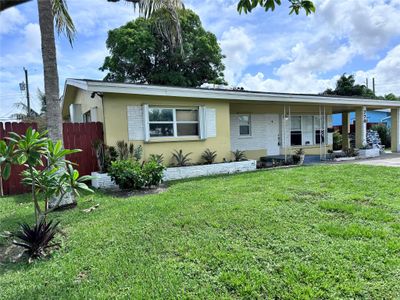 770 Nw 38th St, House other with 3 bedrooms, 2 bathrooms and null parking in Oakland Park FL | Image 2