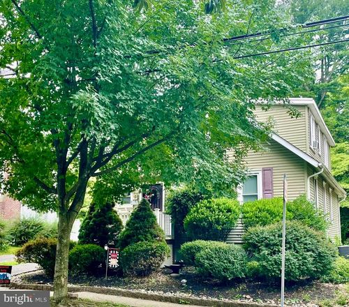 fl-2-16 Evergreen Ln, HADDONFIELD, NJ, 08033-1202 | Card Image