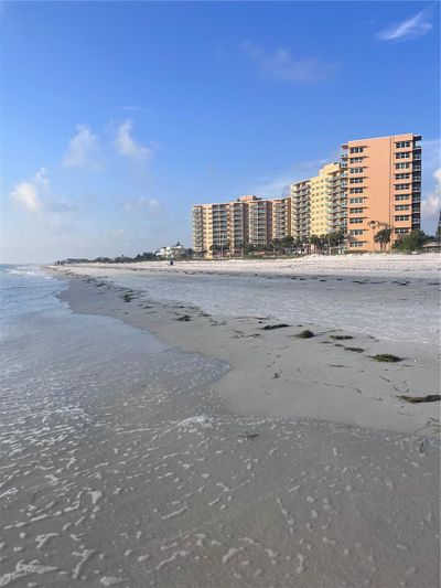 S302 - 880 Mandalay Avenue, Condo with 2 bedrooms, 1 bathrooms and null parking in Clearwater Beach FL | Image 1